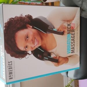 Vibrating neck message with heat